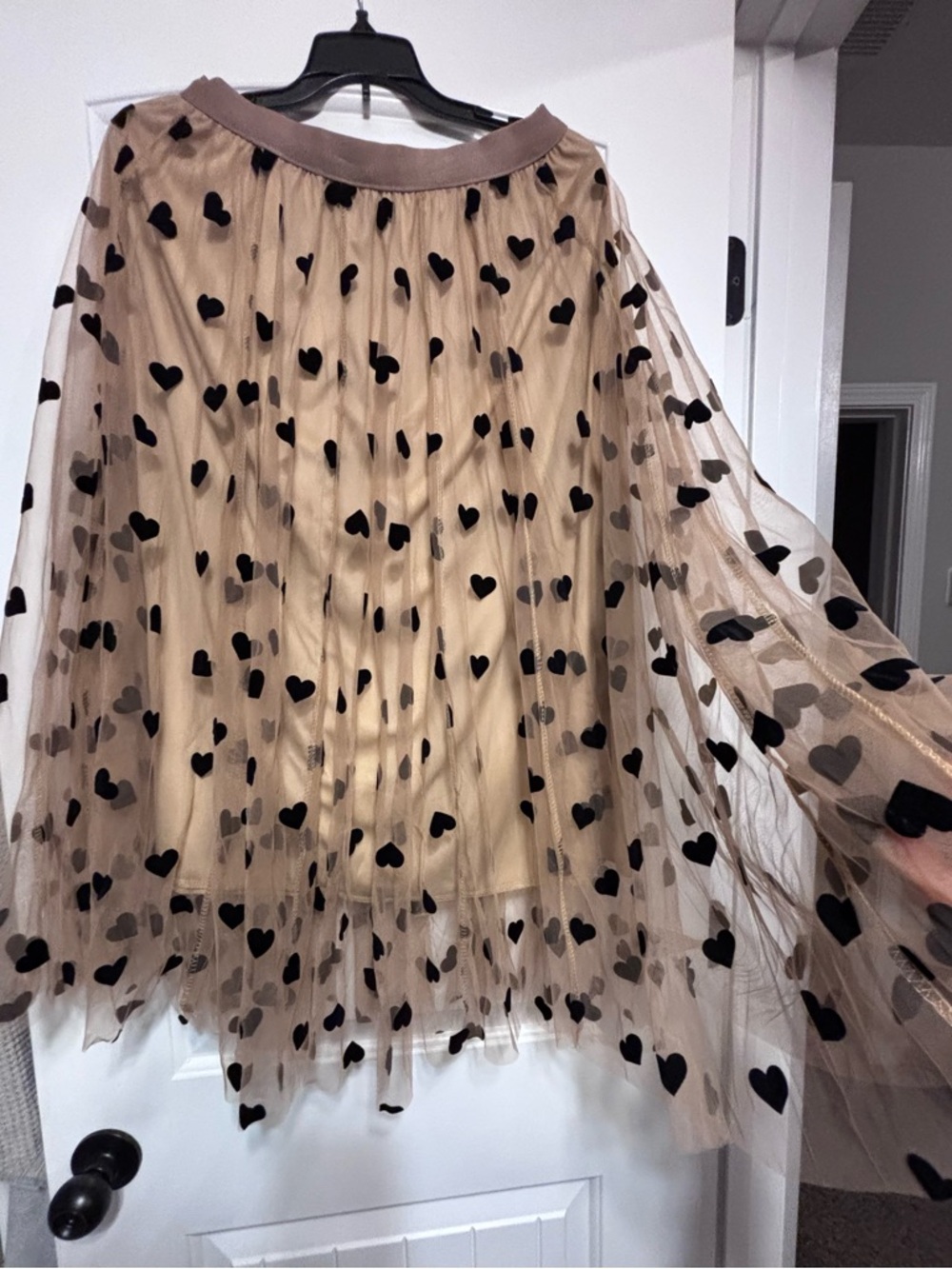 Double layered mesh tulle maxi skirt in camel beige skirt with black hearts